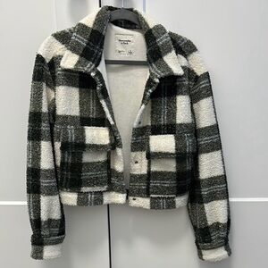 Abercrombie and Fitch plaid Sherpa jacket